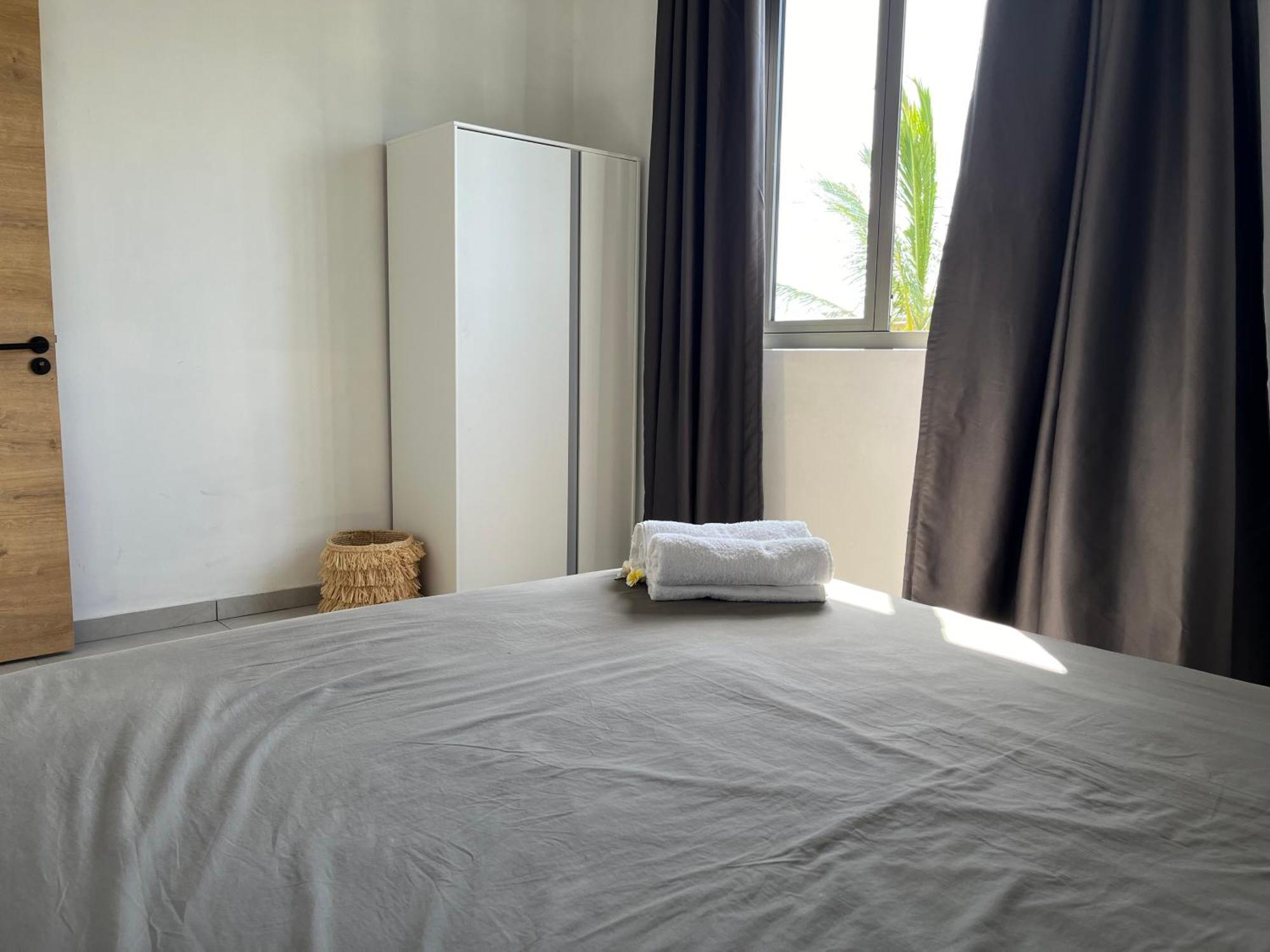 Cosy 2 Bedrooms Apts In Pereybere -Seasons Break Apartment Pereybere Beach Exteriör bild
