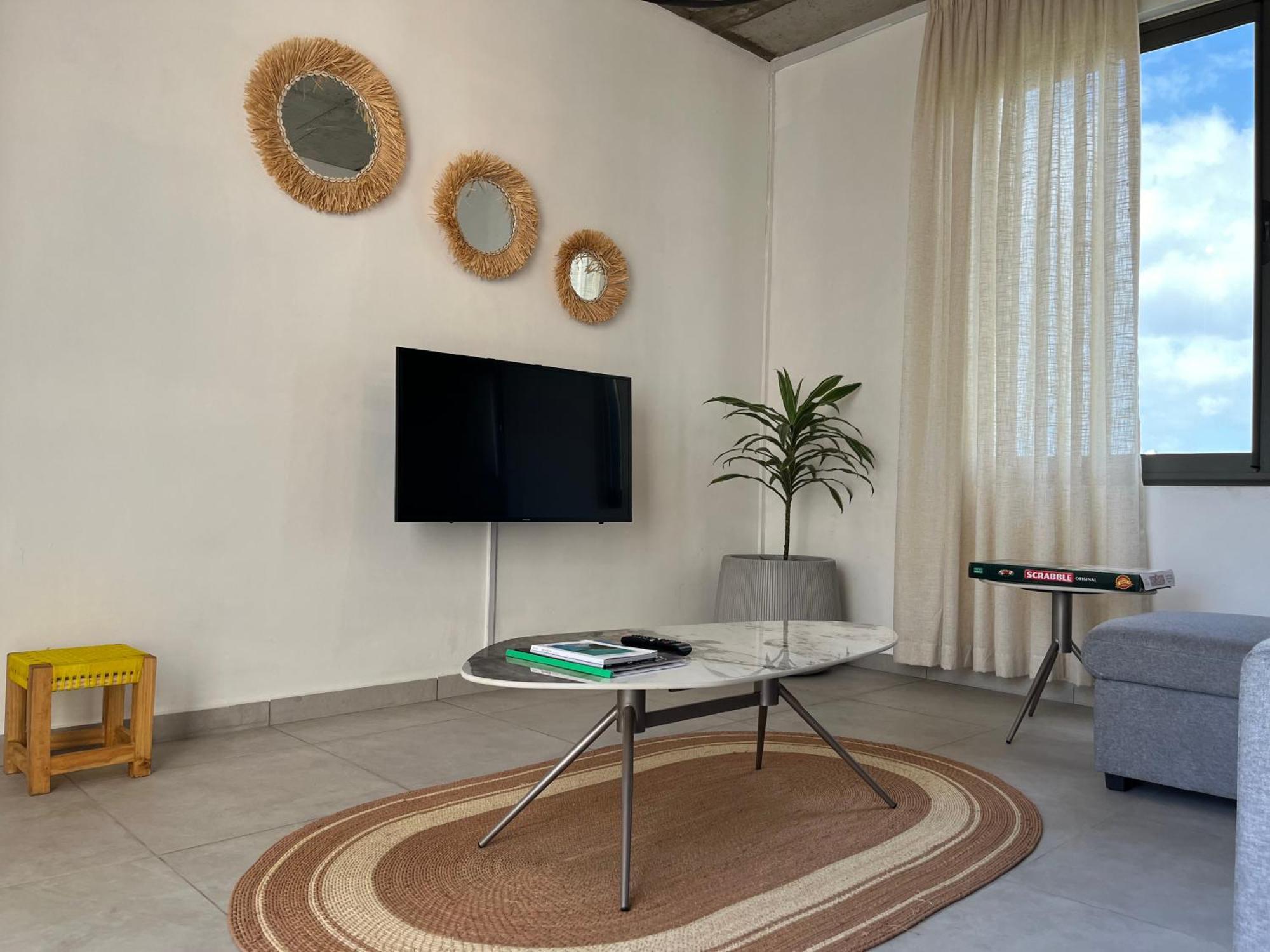 Cosy 2 Bedrooms Apts In Pereybere -Seasons Break Apartment Pereybere Beach Exteriör bild